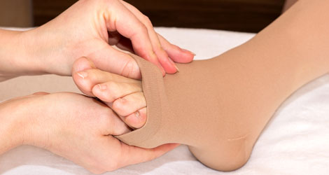 Medical graduated compression stockings